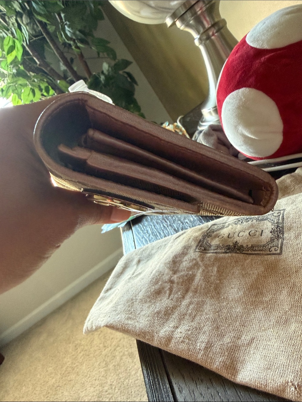 Gucci Brown Monogram Continental Wallet with Heart Logo - Picture 4 of 6